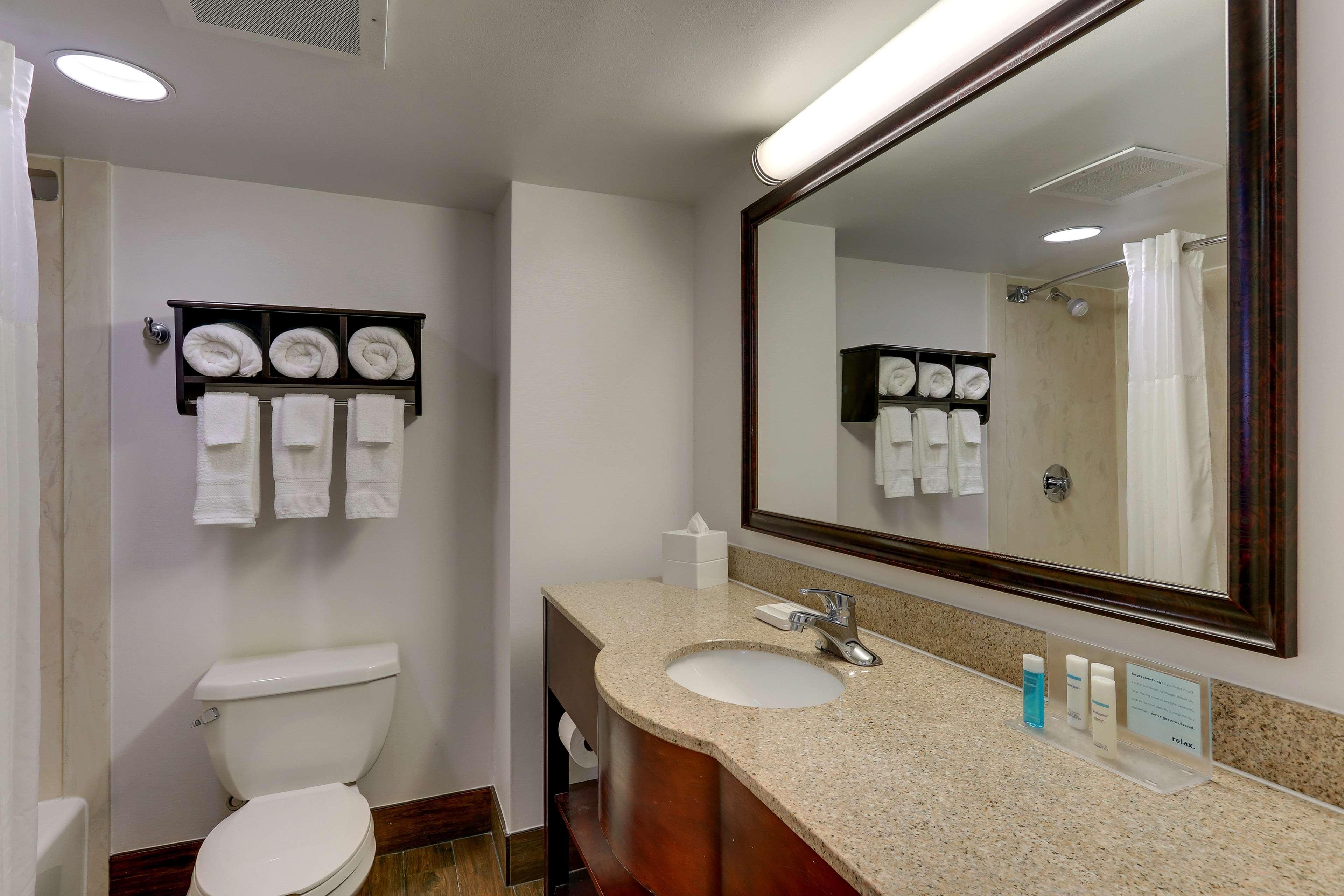 Hampton Inn Springfield Dış mekan fotoğraf