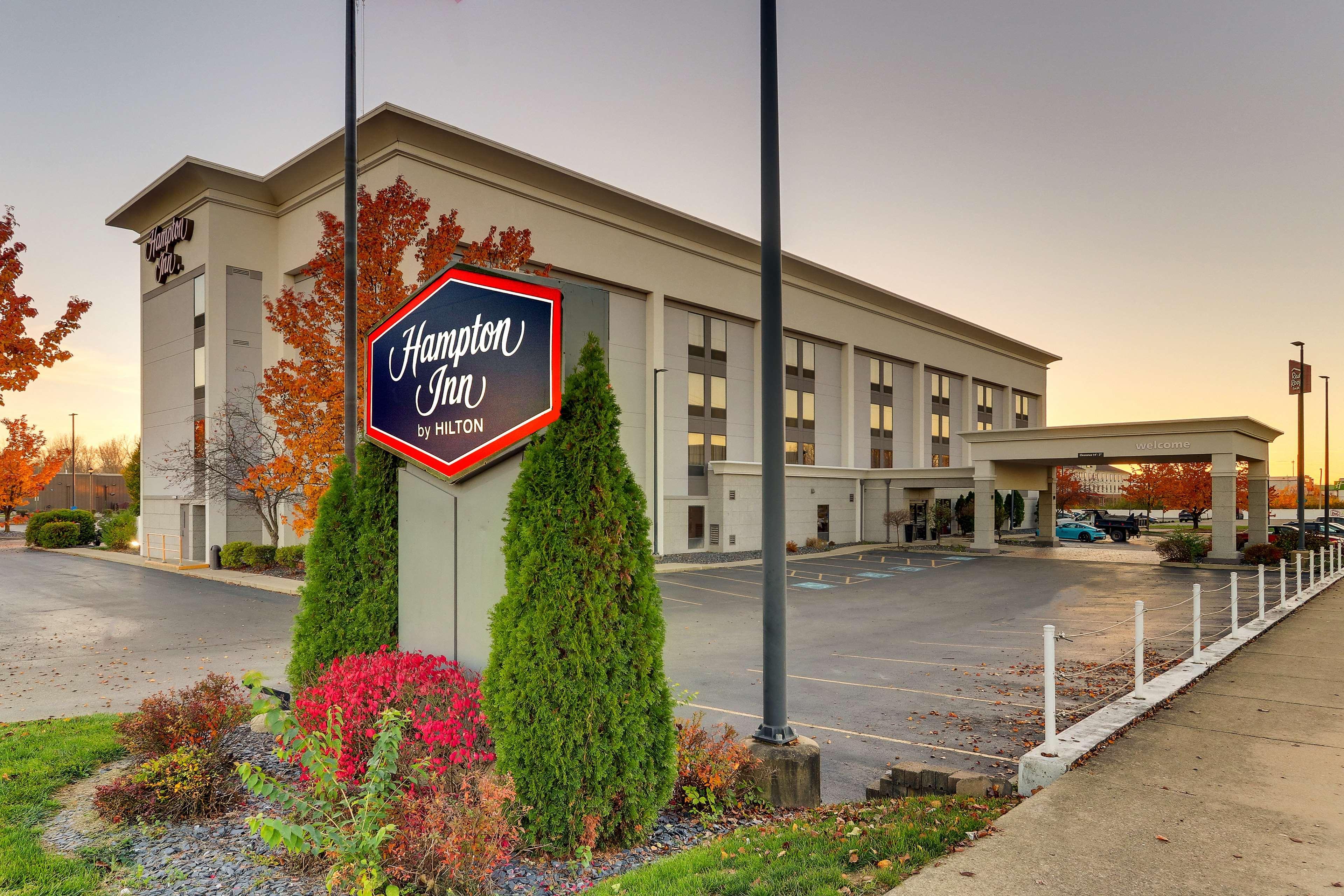 Hampton Inn Springfield Dış mekan fotoğraf