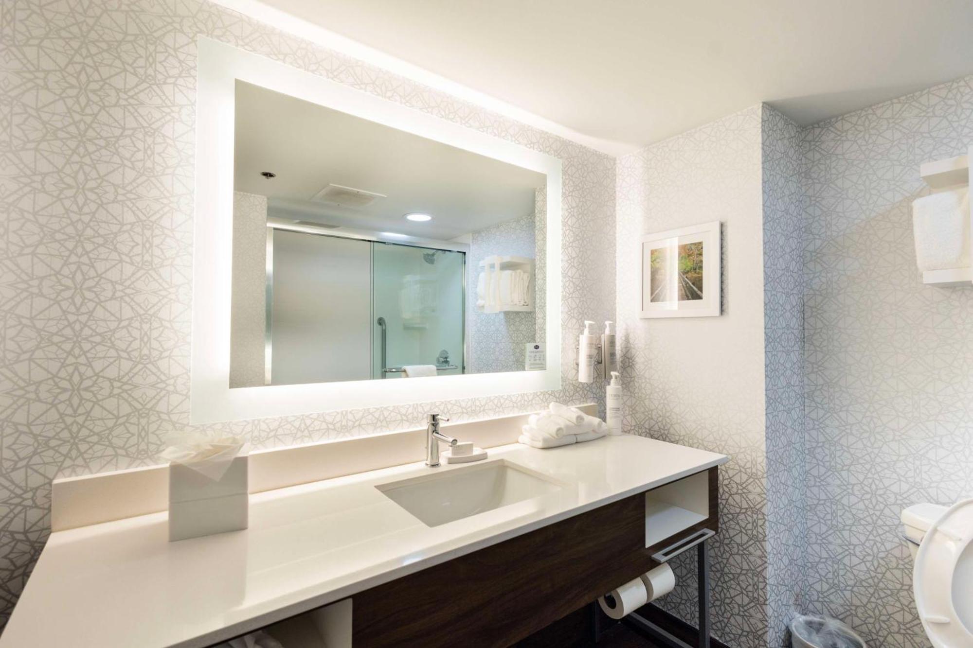 Hampton Inn Springfield Dış mekan fotoğraf