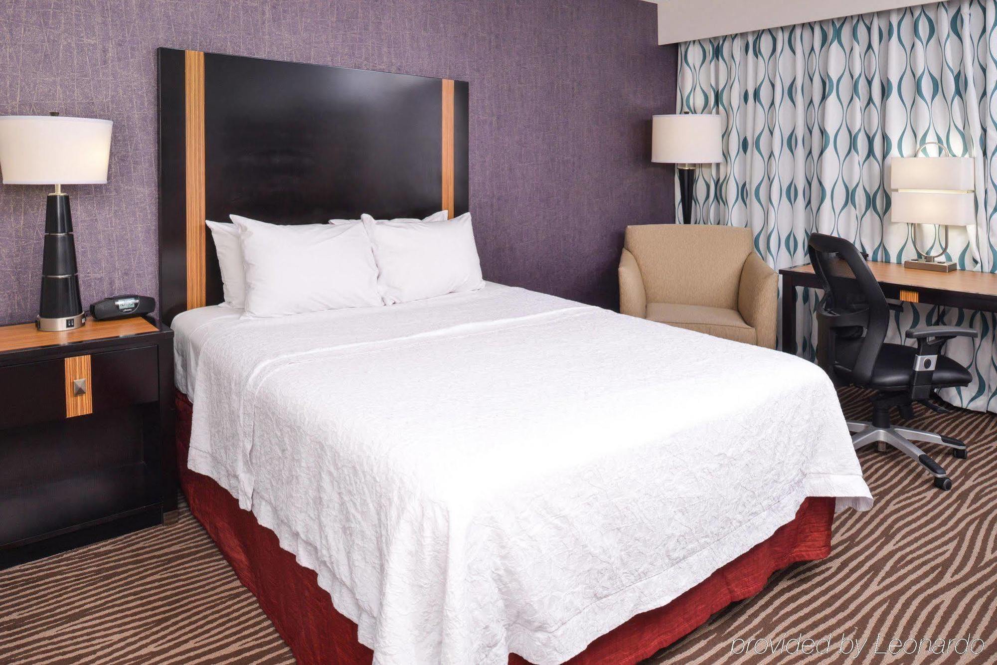 Hampton Inn Springfield Dış mekan fotoğraf