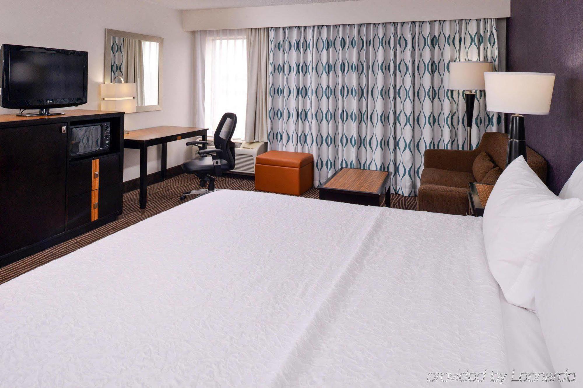 Hampton Inn Springfield Dış mekan fotoğraf