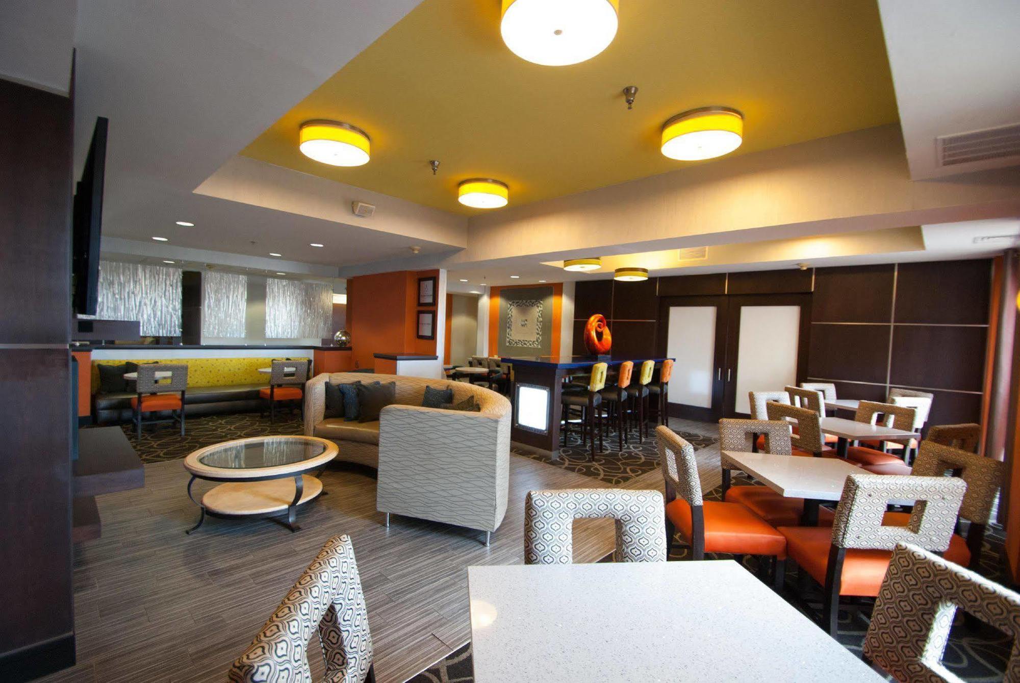 Hampton Inn Springfield Dış mekan fotoğraf