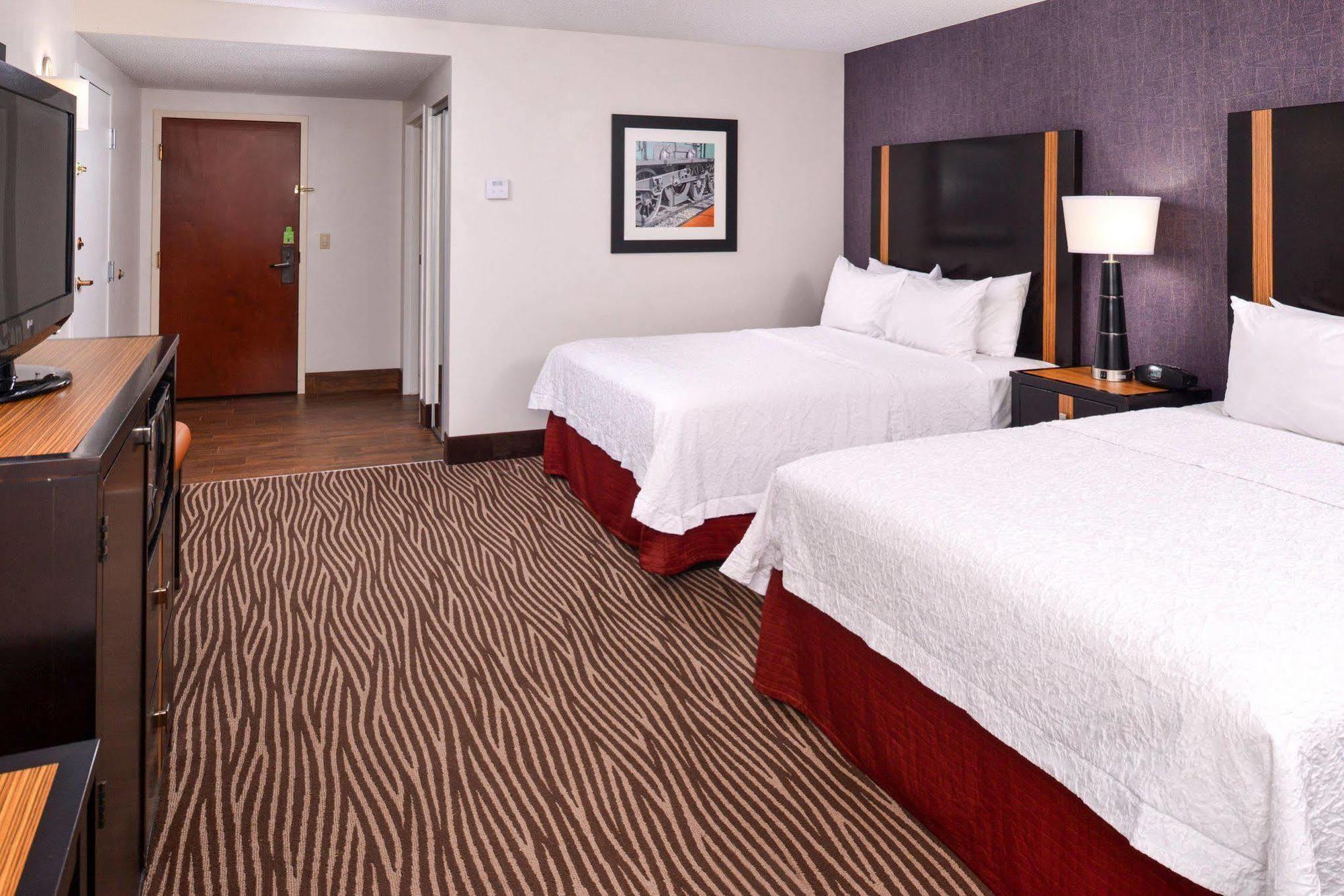 Hampton Inn Springfield Dış mekan fotoğraf